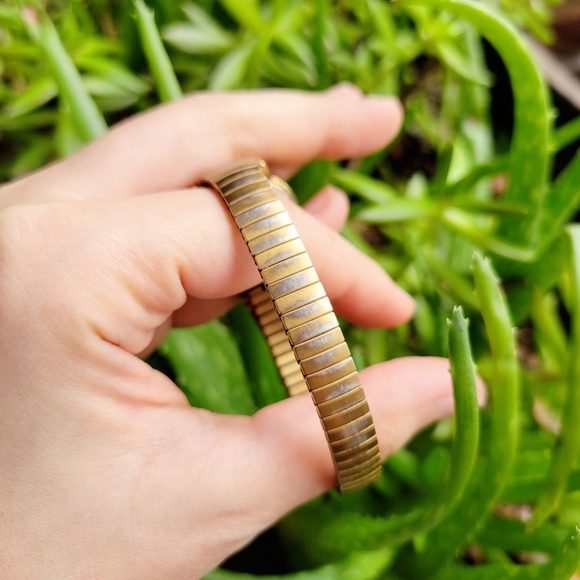 Vintage Timex Indiglo Stretch Watch - Picture 8 of 9